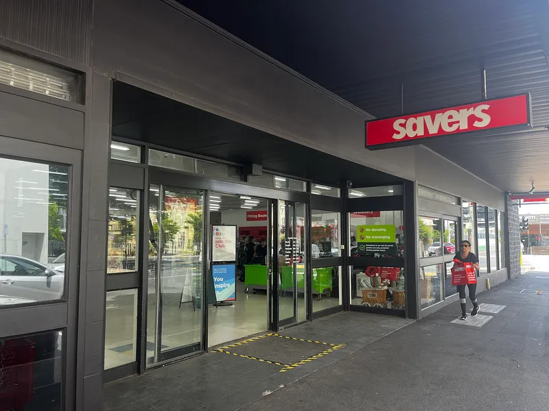 フッツクレイの商店が並ぶ通りの様子